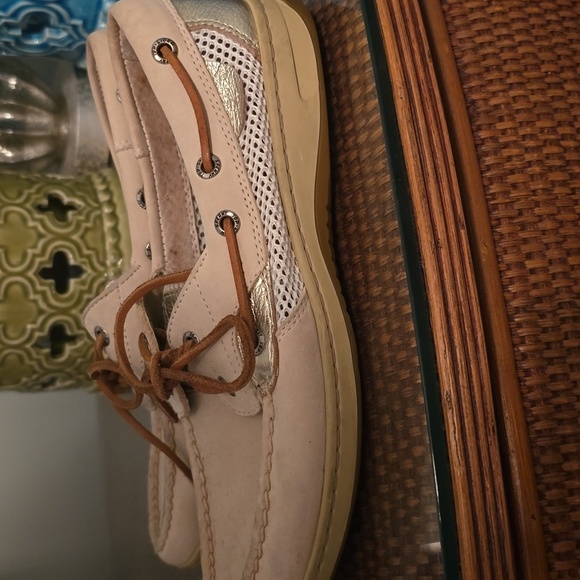 Womens Sperry Top Siders Beige Boat Shoes with A Gold Accent Size 8 (Bin1) - Picture 5 of 9